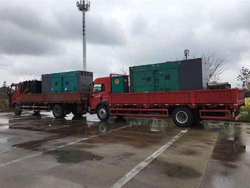 夏县涂抹密封胶后，需要等待多长时间才能安装水冷式机油散热器密封件？